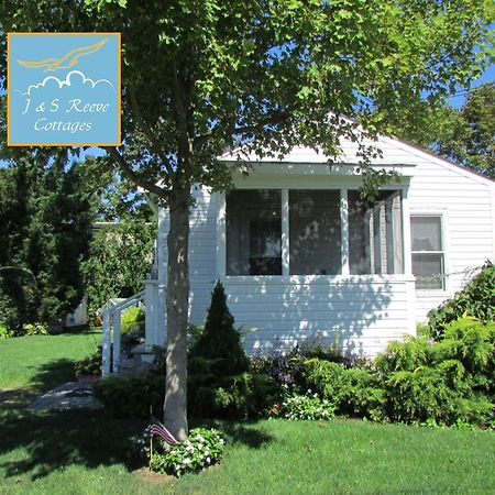 J & S Reeve Cottages Aquebogue Exterior photo